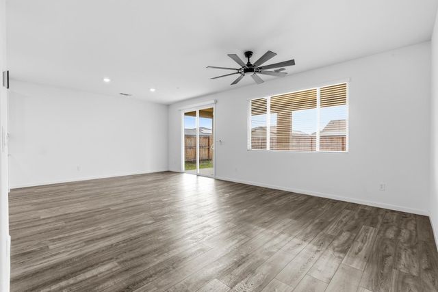 7708 Path Dr, Hughson, CA 95326