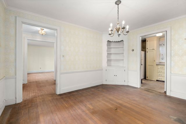 10 Wilde Rd, Wellesley, MA 02481