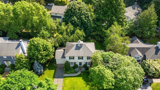 10 Wilde Rd, Wellesley, MA 02481