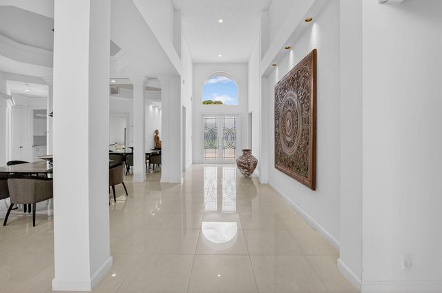 5768 Waterford, Boca Raton, FL 33496
