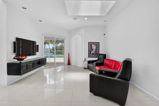 5768 Waterford, Boca Raton, FL 33496