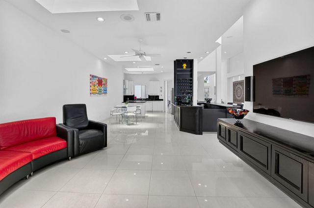 5768 Waterford, Boca Raton, FL 33496