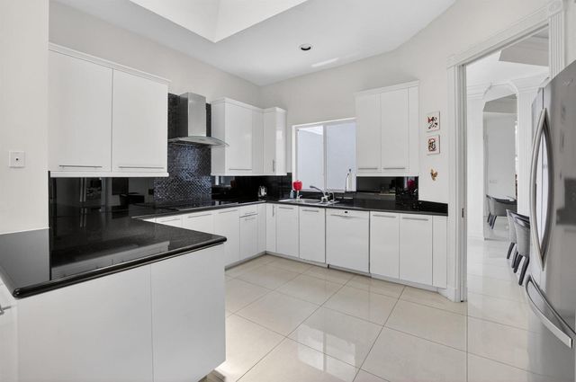 5768 Waterford, Boca Raton, FL 33496