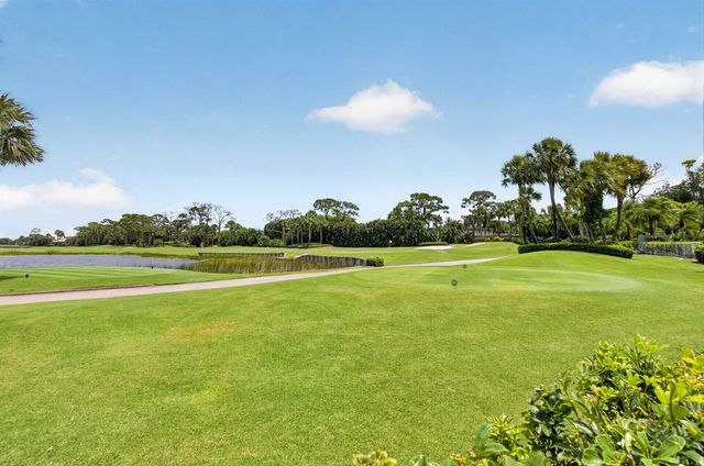 5768 Waterford, Boca Raton, FL 33496