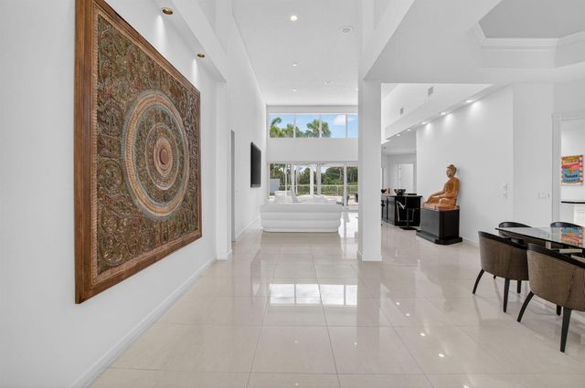 5768 Waterford, Boca Raton, FL 33496