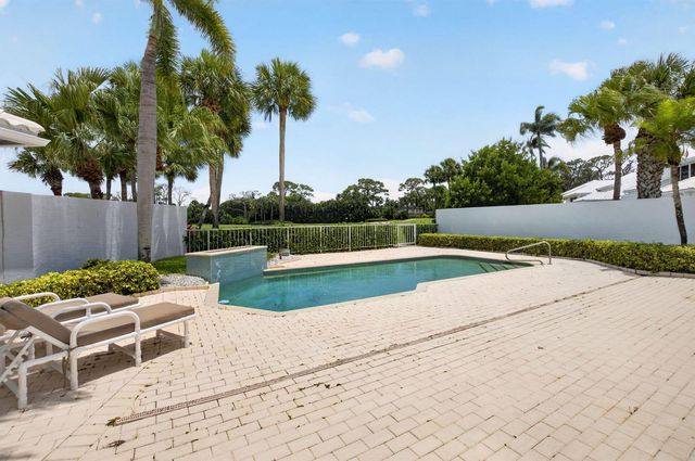 5768 Waterford, Boca Raton, FL 33496