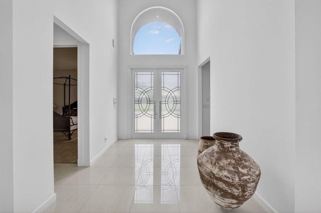 5768 Waterford, Boca Raton, FL 33496