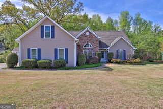 6211 Wilmington Way, Flowery Branch, GA 30542