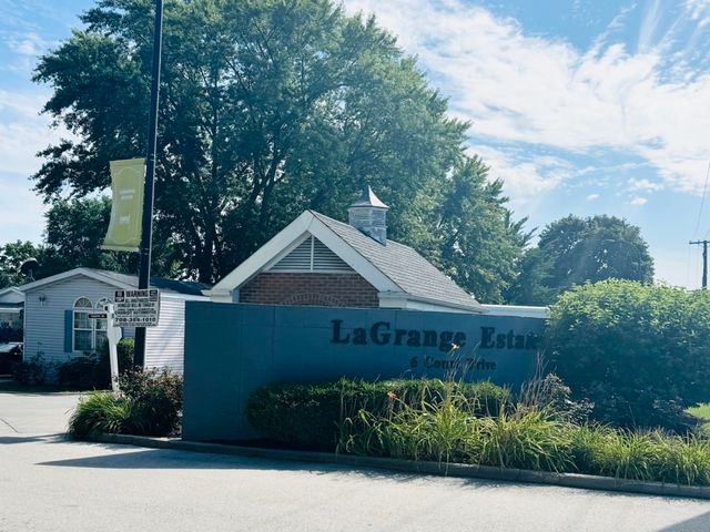 116 Country Drive, La Grange, IL 60525