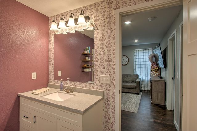 212 Forest Avenue W, Mora, MN 55051