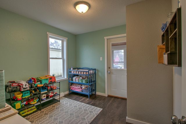 212 Forest Avenue W, Mora, MN 55051