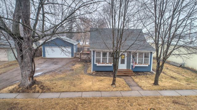212 Forest Avenue W, Mora, MN 55051