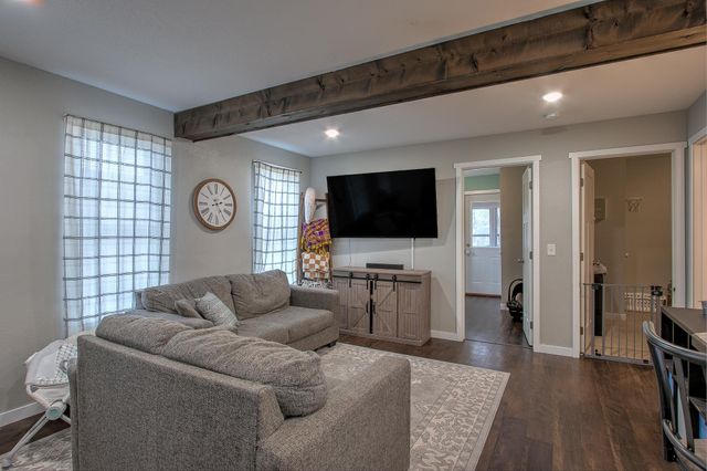 212 Forest Avenue W, Mora, MN 55051