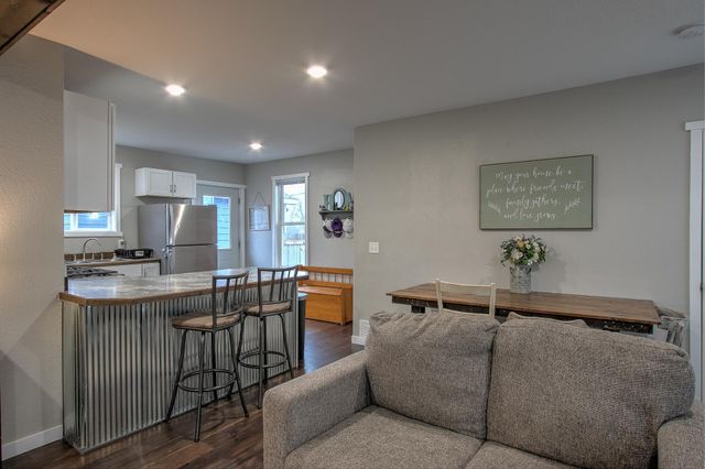 212 Forest Avenue W, Mora, MN 55051