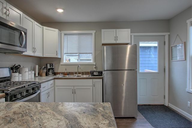 212 Forest Avenue W, Mora, MN 55051