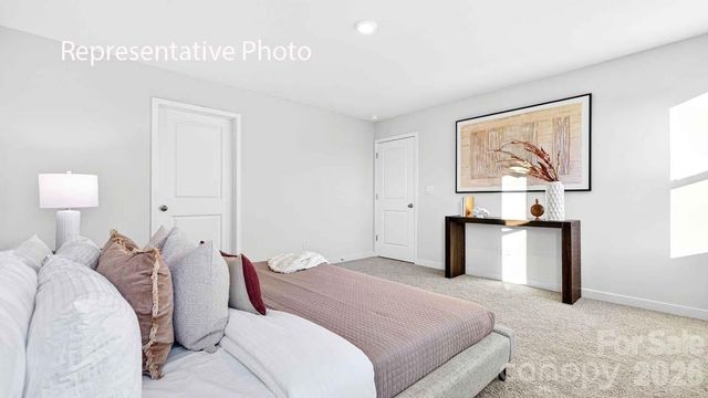 2114 10th Street SE, Hickory, NC 28602