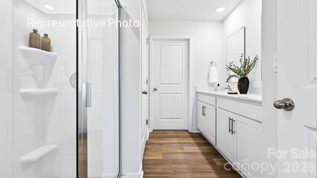 2114 10th Street SE, Hickory, NC 28602