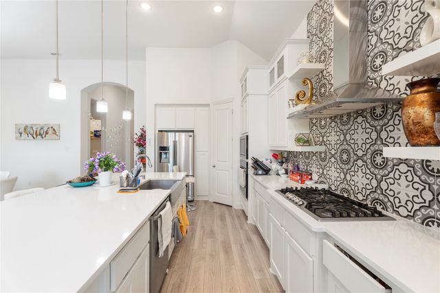 7541 Pondview Lane, Fort Worth, TX 76123