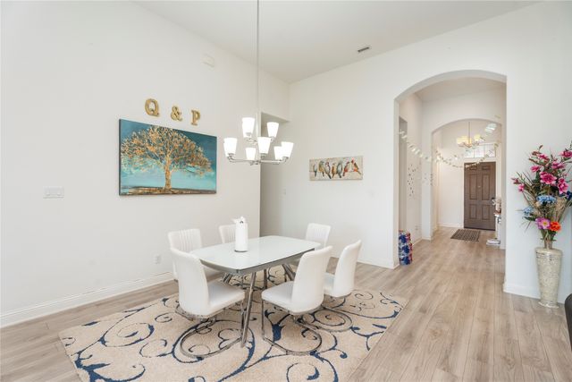 7541 Pondview Lane, Fort Worth, TX 76123