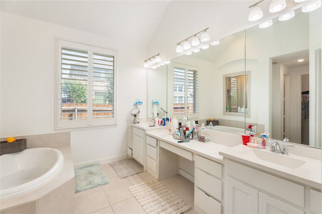 7541 Pondview Lane, Fort Worth, TX 76123