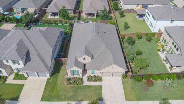 7541 Pondview Lane, Fort Worth, TX 76123