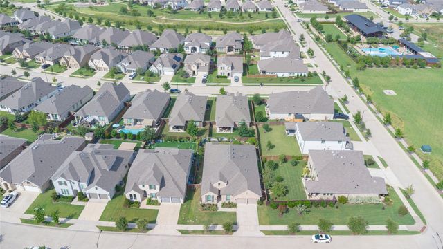 7541 Pondview Lane, Fort Worth, TX 76123