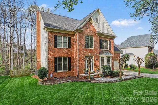 17211 Glassfield Drive, Huntersville, NC 28078