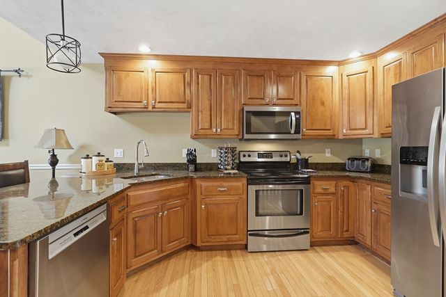 6 Ashton Lane 6, Millbury, MA 01527