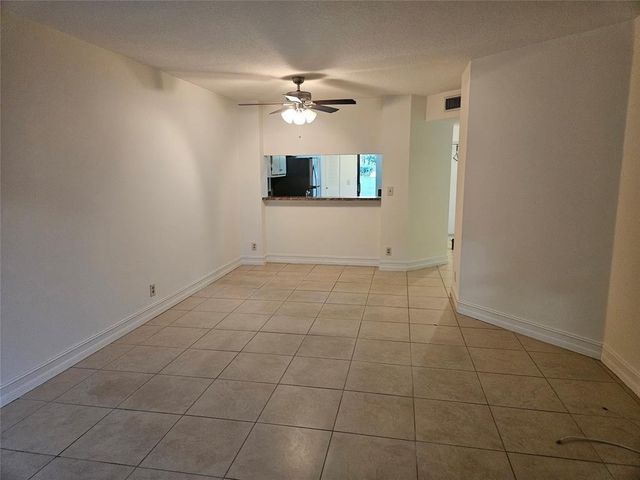 5583 Courtyard Drive 5583, Margate, FL 33063