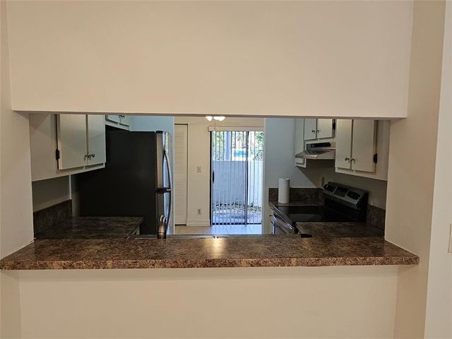 5583 Courtyard Drive 5583, Margate, FL 33063