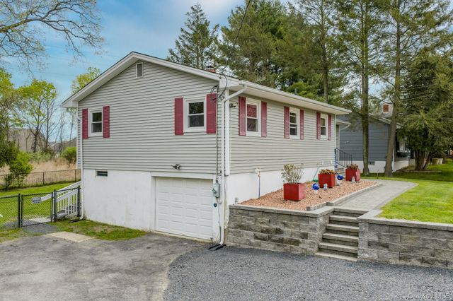 79 Vincent Drive, Middletown, NY 10940