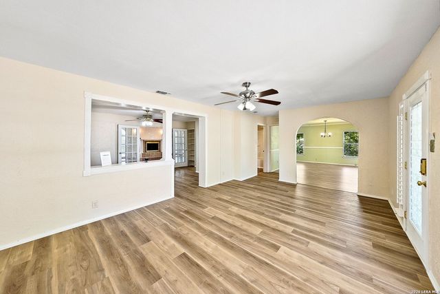 5306 Wapiti Trl, San Antonio, TX 78228