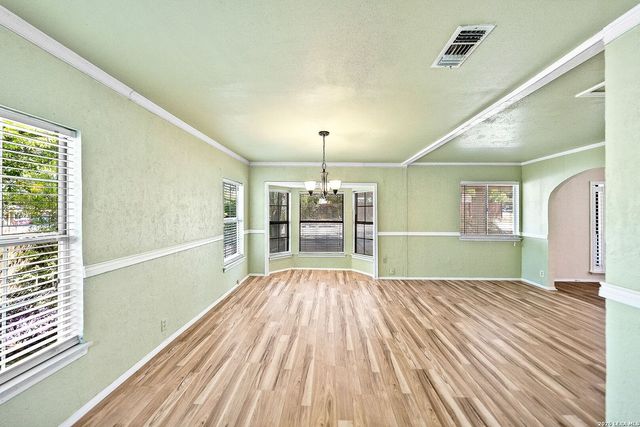 5306 Wapiti Trl, San Antonio, TX 78228