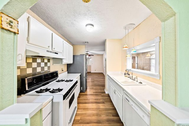 5306 Wapiti Trl, San Antonio, TX 78228