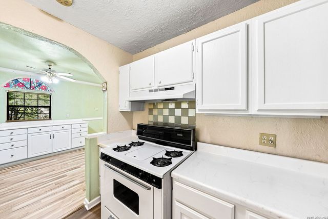 5306 Wapiti Trl, San Antonio, TX 78228