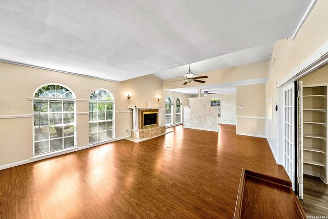 5306 Wapiti Trl, San Antonio, TX 78228