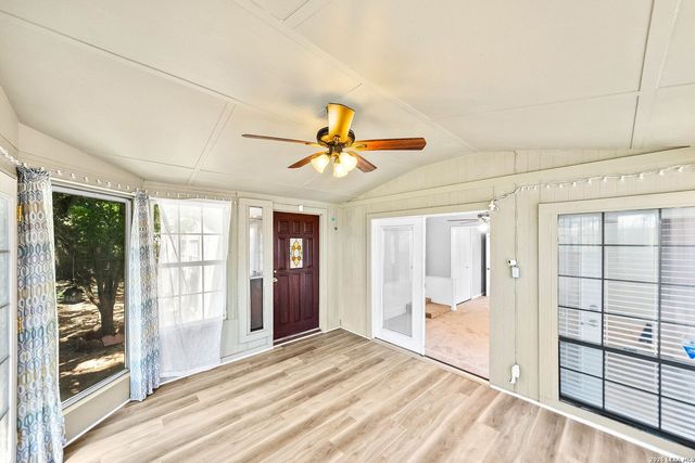 5306 Wapiti Trl, San Antonio, TX 78228