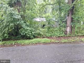 19911 ZION RD, Brookeville, MD 20833