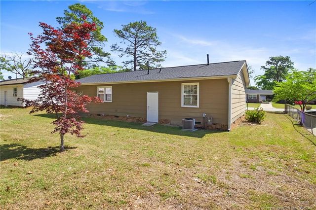 1644 Inverness Drive, Fayetteville, NC 28304