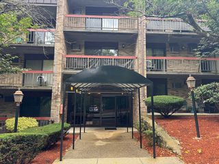 59 Cambridge Rd 305, Woburn, MA 01801