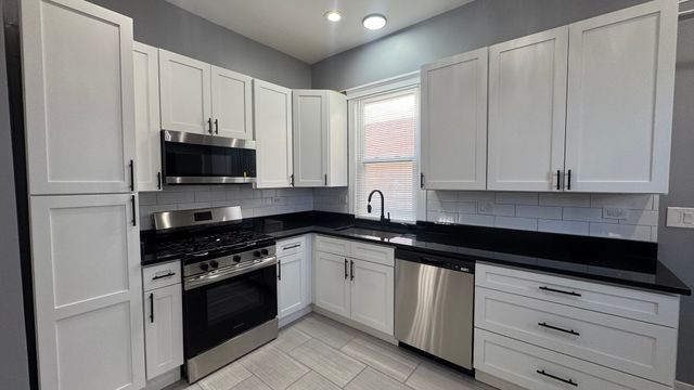 5120 W 25th Place, Cicero, IL 60804