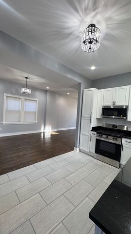 5120 W 25th Place, Cicero, IL 60804