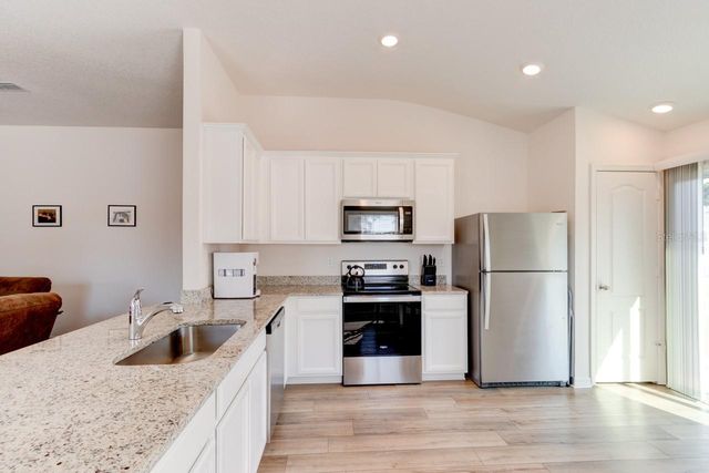 33 PINE CROFT LANE, Palm Coast, FL 32164