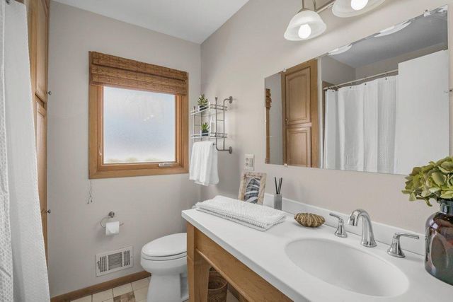 7200 Newton Avenue N, Brooklyn Center, MN 55430