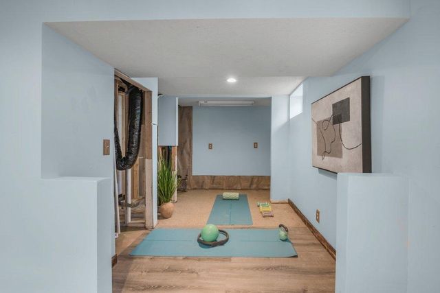 7200 Newton Avenue N, Brooklyn Center, MN 55430