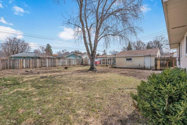 7200 Newton Avenue N, Brooklyn Center, MN 55430