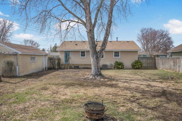 7200 Newton Avenue N, Brooklyn Center, MN 55430