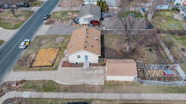 7200 Newton Avenue N, Brooklyn Center, MN 55430