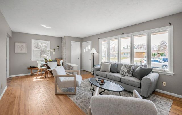 7200 Newton Avenue N, Brooklyn Center, MN 55430