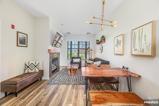 200 State Rt 94 404, Vernon, NJ 07462